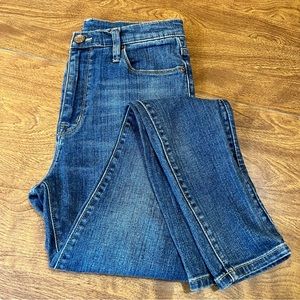 BDG Denim Women’s Med Wash Hi-Rise stretchable Skinny Denim Jeans size 27